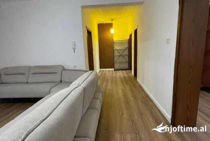Shtepi me qera 2+1 ne Tirane - 600 Euro