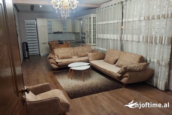 Shtepi me qera 2+1 ne Tirane - 500 Euro