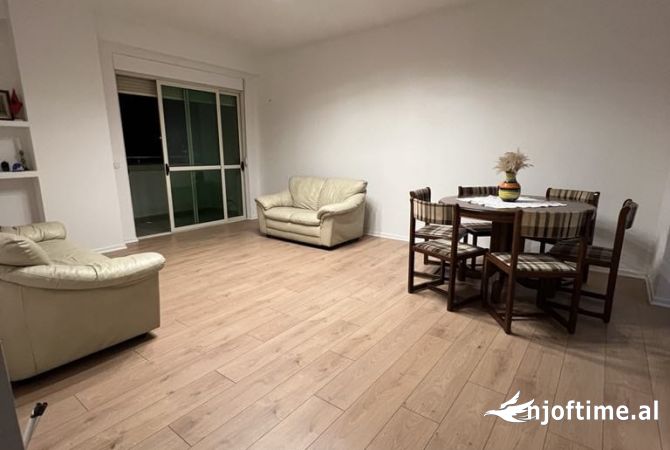 Shtepi me qera 2+1 ne Tirane - 600 Euro