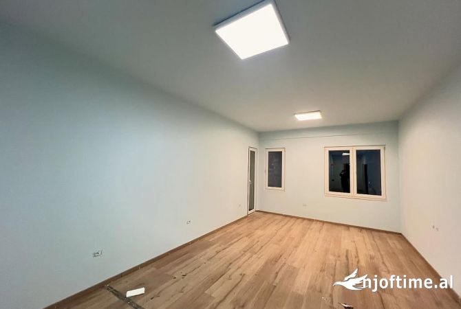 Shtepi ne shitje 2+1 ne Tirane - 260,000 Euro