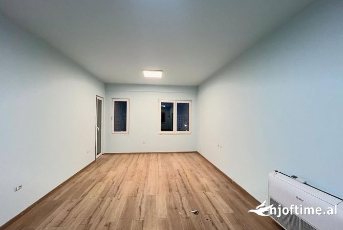 Shtepi ne shitje 2+1 ne Tirane - 260,000 Euro