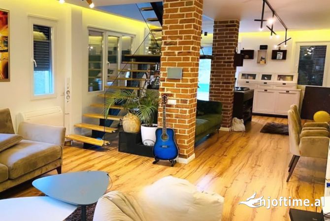 Shtepi ne shitje 2+1 ne Tirane - 440,000 Euro