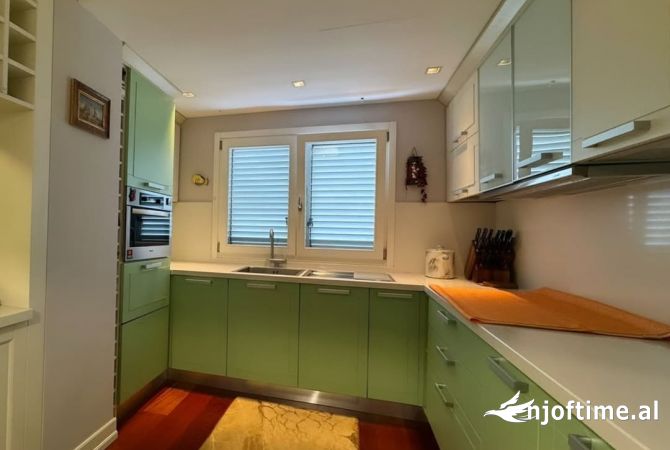 Shtepi ne shitje 3+1 ne Tirane - 250,000 Euro