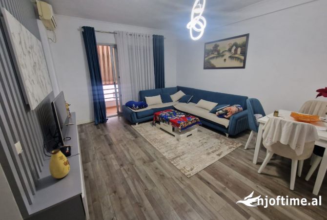 Shtepi ne shitje 2+1 ne Tirane - 230,000 Euro