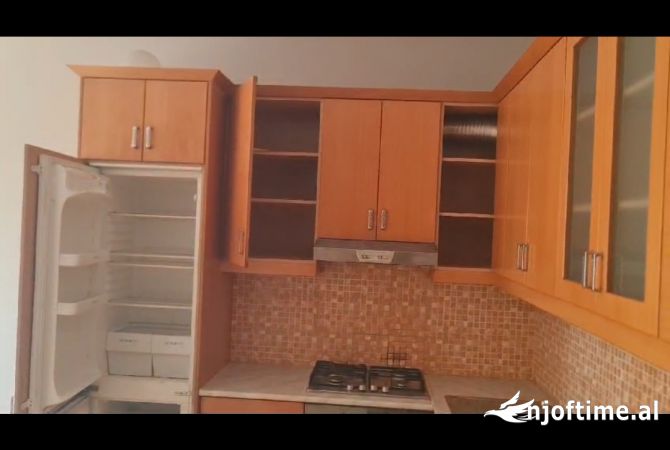 Shtepi me qera 2+1 ne Tirane - 480 Euro