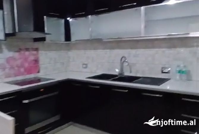 Shtepi me qera 1+1 ne Tirane - 400 Euro
