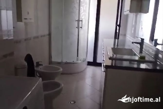 Shtepi me qera Apartament ne Tirane, 1+1, Mobilimi E mobiluar, Pagesa 400  Euro.