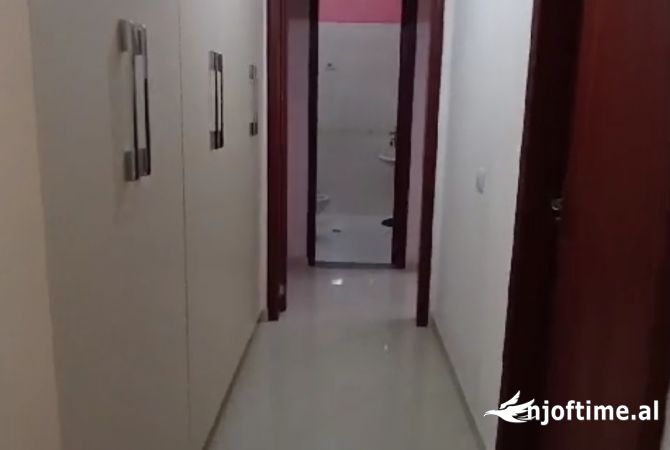 Shtepi me qera 1+1 ne Tirane - 400 Euro