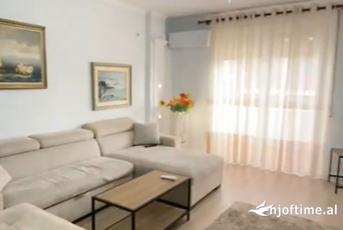 Shtepi me qera 1+1 ne Tirane - 650 Euro