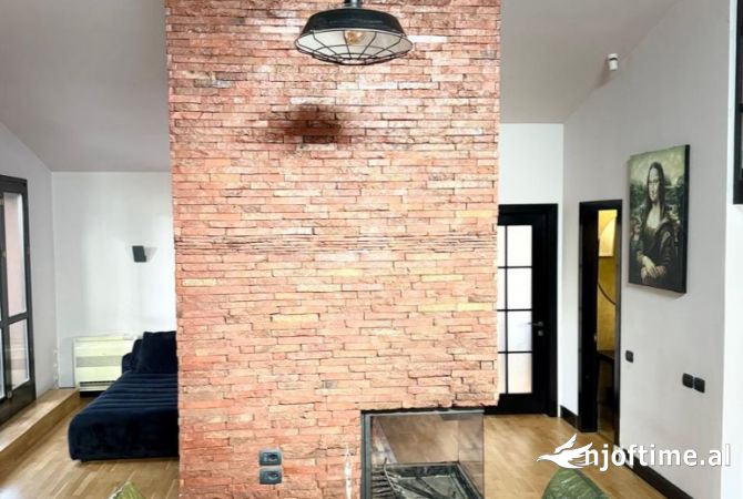 Shtepi me qera Duplex(shtepi me 2 kate) ne Tirane, 3+1, Mobilimi E mobiluar, Pagesa 1,800  Euro.