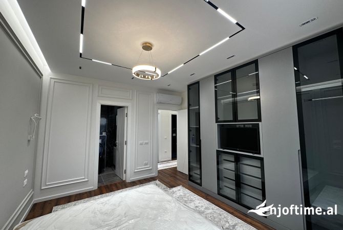 Shtepi me qera Apartament ne Tirane, 2+1, Mobilimi E mobiluar, Pagesa 1,000  Euro.