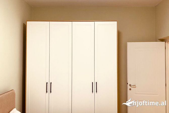 Shtepi me qera Apartament ne Tirane, 2+1, Mobilimi E mobiluar, Pagesa 900  Euro.