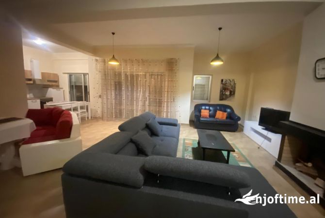 Shtepi me qera 3+1 ne Tirane - 650 Euro