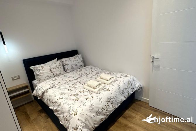 Shtepi me qera Apartament ne Tirane, 2+1, Mobilimi E mobiluar, Pagesa 750  Euro.