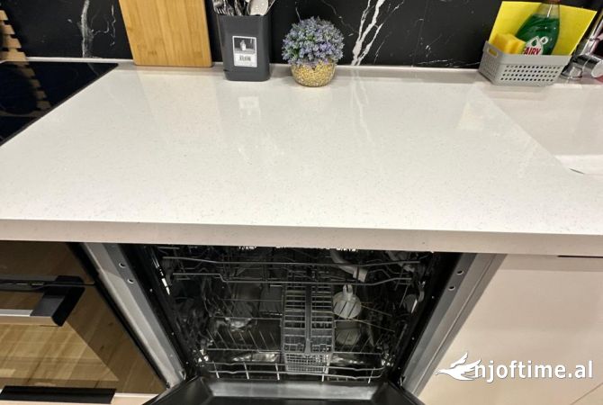 Shtepi me qera Apartament ne Tirane, 2+1, Mobilimi E mobiluar, Pagesa 750  Euro.