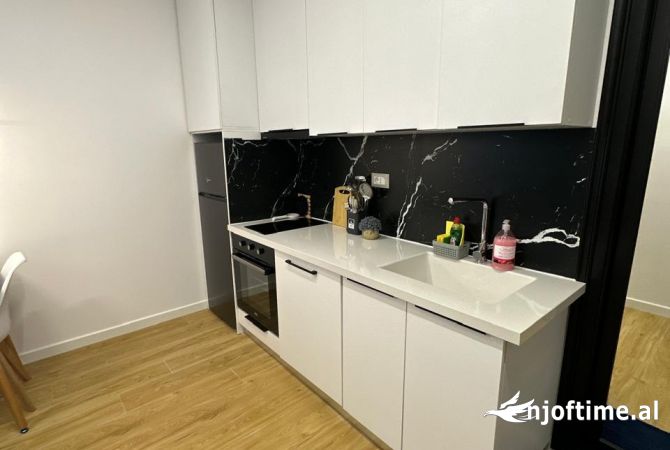 Shtepi me qera Apartament ne Tirane, 2+1, Mobilimi E mobiluar, Pagesa 750  Euro.