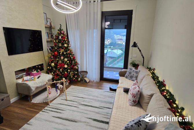 Shtepi me qera 2+1 ne Tirane - 1,300 Euro