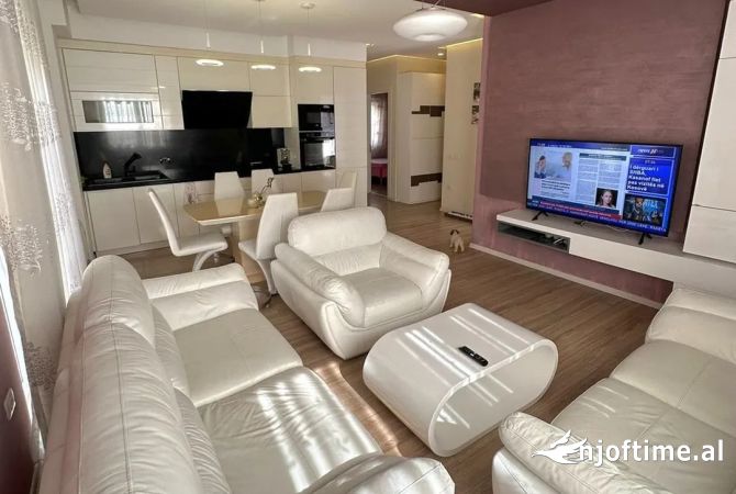 Shtepi ne shitje 3+1 ne Tirane - 262,000 Euro