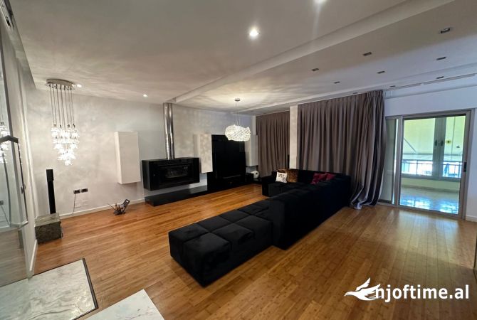 Shtepi me qera Apartament ne Tirane, 3+1, Mobilimi E mobiluar, Pagesa 1,100  Euro.