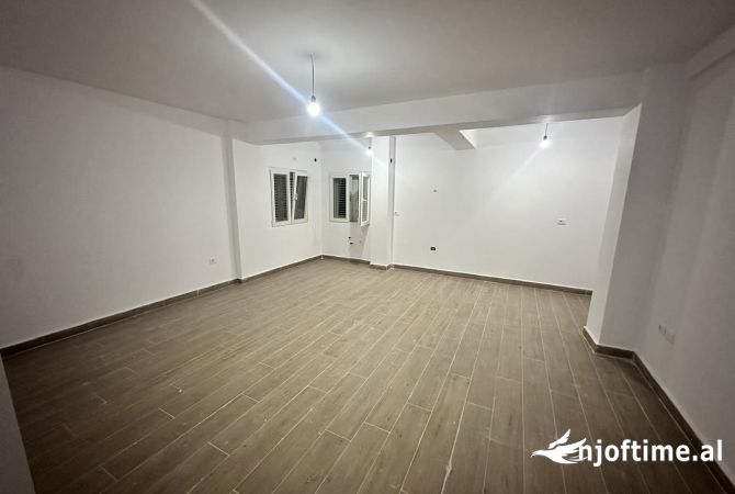 Shtepi ne shitje 1+1 ne Tirane - 129,000 Euro