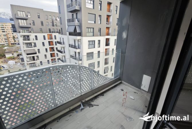 Shtepi ne shitje Apartament ne Tirane, 2+1, Mobilimi Bosh, pa mobiluar, Pagesa 160,000  Euro.
