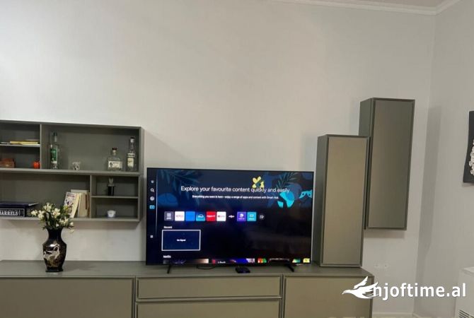 Shtepi me qera Apartament ne Tirane, 2+1, Mobilimi E mobiluar, Pagesa 1,300  Euro.