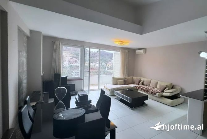 Shtepi ne shitje 2+1 ne Tirane - 230,000 Euro