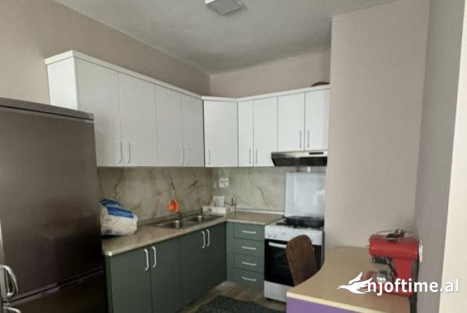 Shtepi me qera 2+1 ne Tirane - 500 Euro