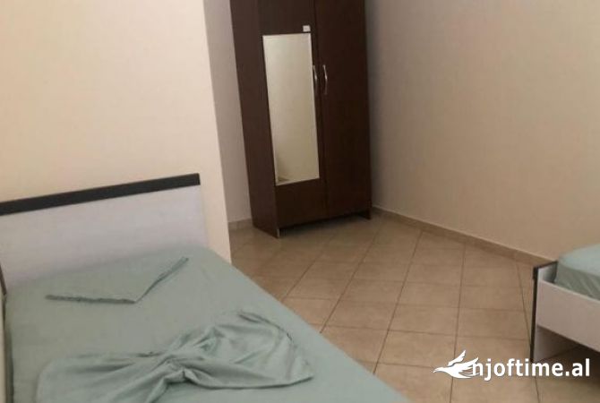 Shtepi me qera Apartament ne Tirane, 2+1, Mobilimi E mobiluar, Pagesa 600  Euro.