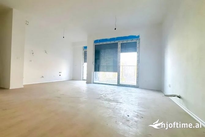 Shtepi ne shitje Apartament ne Tirane, 2+1, Mobilimi Bosh, pa mobiluar, Pagesa 179,000  Euro.