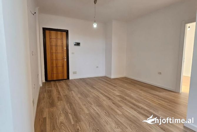 Shtepi ne shitje 1+1 ne Tirane - 112,000 Euro
