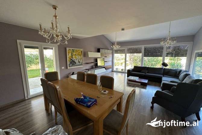 Shtepi me qera 4+1 ne Tirane - 3,000 Euro