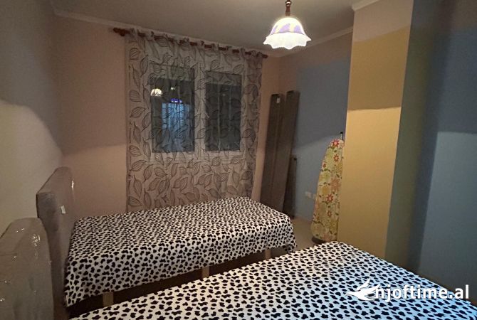 Shtepi ne shitje Apartament ne Tirane, 2+1, Mobilimi E mobiluar, Pagesa 128,000,000  Leke.