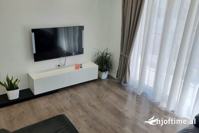 Shtepi me qera 2+1 ne Tirane - 600 Euro