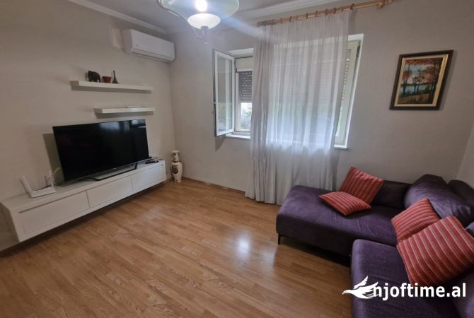 Shtepi me qera 2+1 ne Tirane - 55,000 Leke