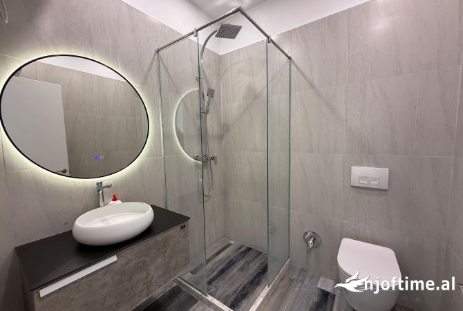 Shtepi ne shitje Apartament ne Tirane, 2+1, Mobilimi Bosh, pa mobiluar, Pagesa 340,000  Euro.