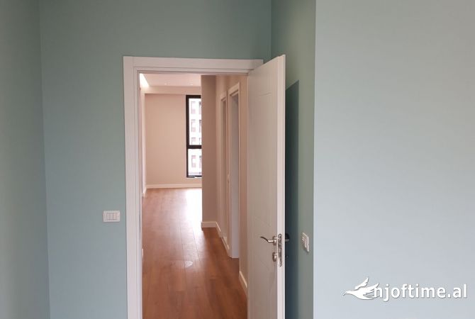 Shtepi me qera Apartament ne Tirane, 2+1, Mobilimi Bosh, pa mobiluar, Pagesa 1,000  Euro.