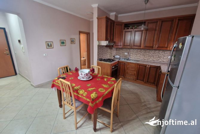 Shtepi me qera 1+1 ne Tirane - 700 Euro