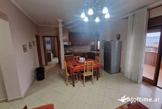 Shtepi me qera Apartament ne Tirane, 1+1, Mobilimi E mobiluar, Pagesa 700  Euro.