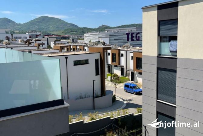 Shtepi ne shitje Apartament ne Tirane, 3+1, Mobilimi E mobiluar, Pagesa 480,000  Euro.