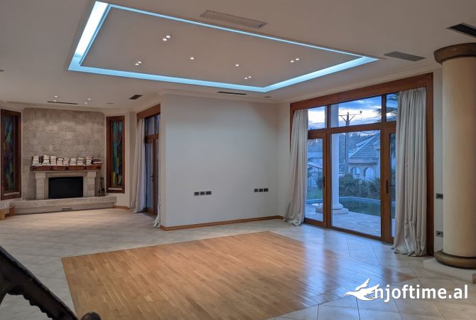 Shtepi ne shitje Shtepi Private ne Tirane, 5+1, Mobilimi E mobiluar, Pagesa 800,000  Euro.