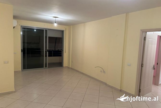 Shtepi ne shitje 2+1 ne Tirane - 125,000 Euro