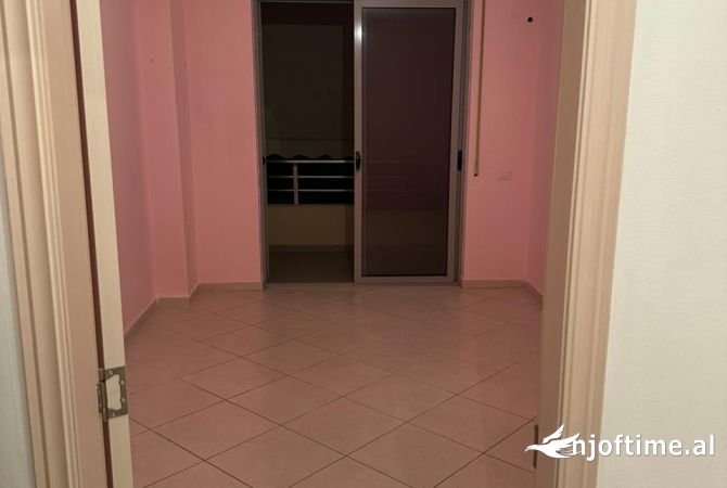 Shtepi ne shitje 2+1 ne Tirane - 125,000 Euro
