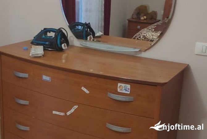 Shtepi me qera Apartament ne Tirane, 1+1, Mobilimi E mobiluar, Pagesa 620  Euro.