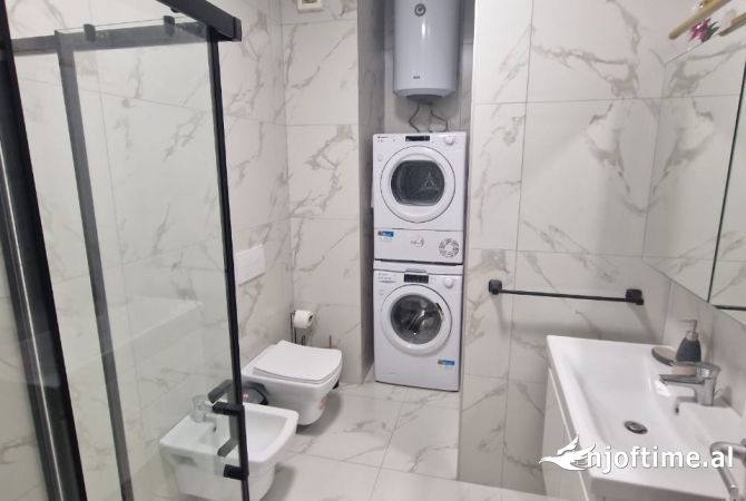 Shtepi me qera Apartament ne Tirane, 1+1, Mobilimi E mobiluar, Pagesa 500  Euro.
