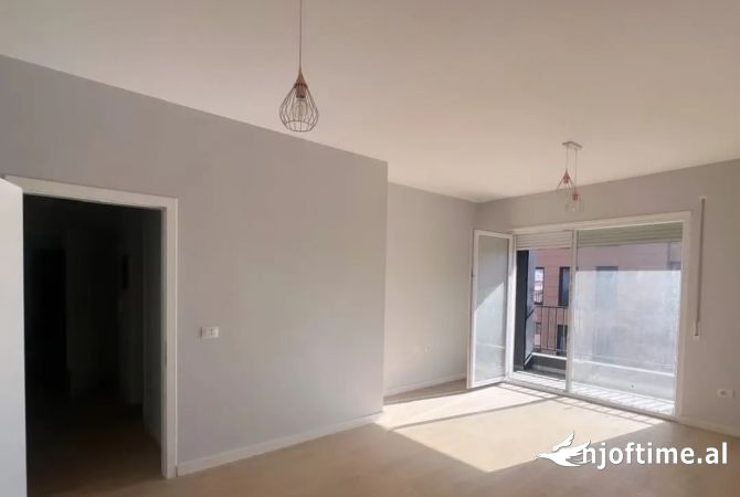 Shtepi ne shitje 2+1 ne Tirane - 185,000 Euro