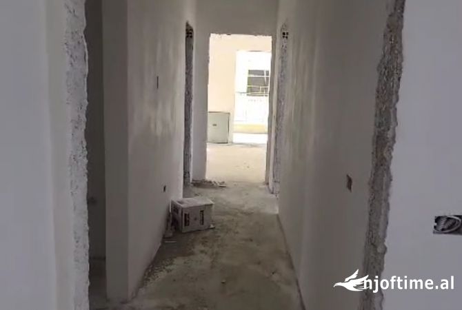 Shtepi ne shitje 3+1 ne Tirane - 126,000 Euro