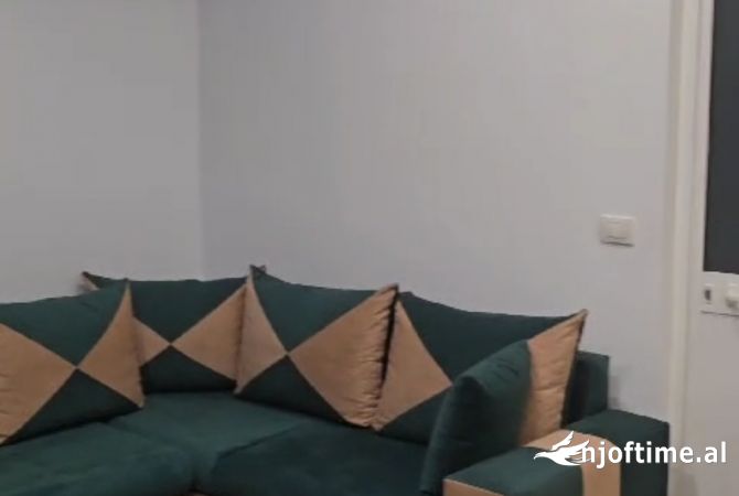 Shtepi me qera 2+1 ne Tirane - 48,000 Leke