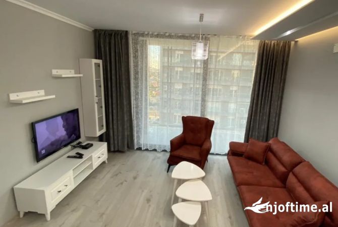 Shtepi me qera 2+1 ne Tirane - 700 Euro