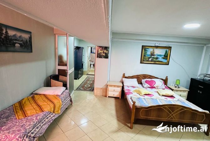 Shtepi me qera Shtepi Private ne Tirane, 1+1, Mobilimi E mobiluar, Pagesa 40,000  Leke.